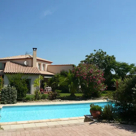 Villa Avec Grand Jardin Et Piscine Privee *